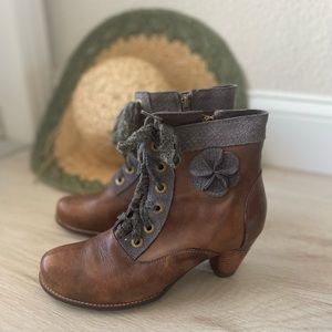 Beautiful Spring Step boots